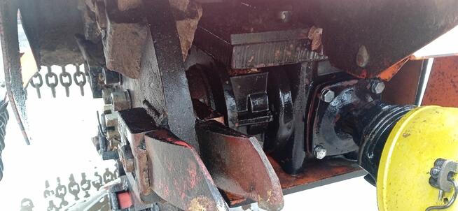 Frezarka zaciągowa do pni, karczownik FP-01T