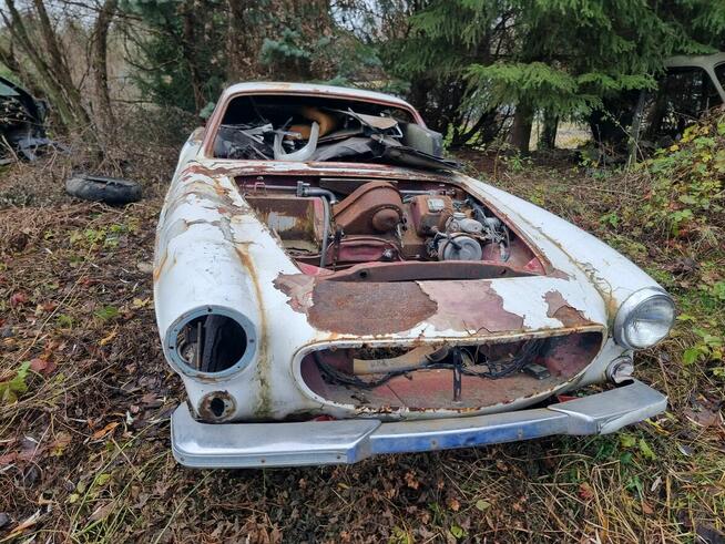 Rolls Royce 1953r, Volkwagen Ogórek 1964 r, TriumphT3, Volvo