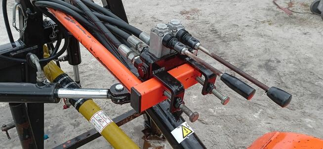 Frezarka zaciągowa do pni, karczownik FP-01T