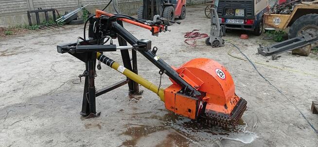 Frezarka zaciągowa do pni, karczownik FP-01T