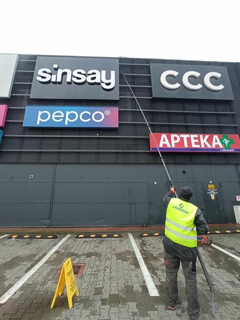 LAVADOR– Mycie elewacji, dachów, przeszkleń, kostki brukowej