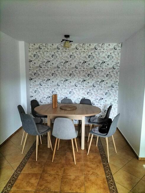 Dom nad jeziorem Mazury. Prywatna plaża i pomost.