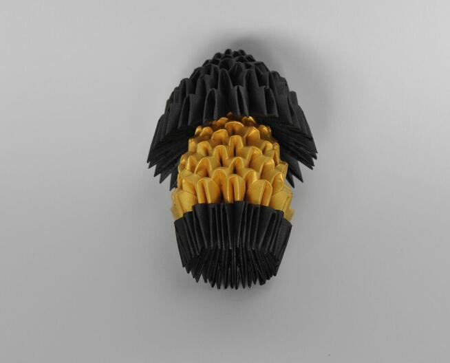 Grzybek - origami modułowe 3D, papier metaliczny, grzyb.