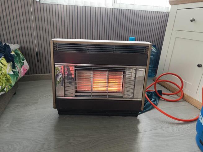 Sprzedam kominek gazowy do domku holenderskiego