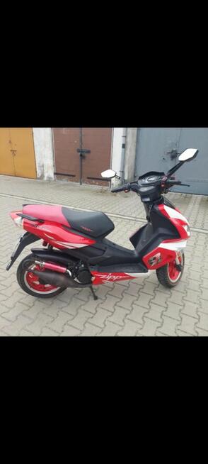 Skuter zip symply 50 2t 2011 r 3500 przebieg