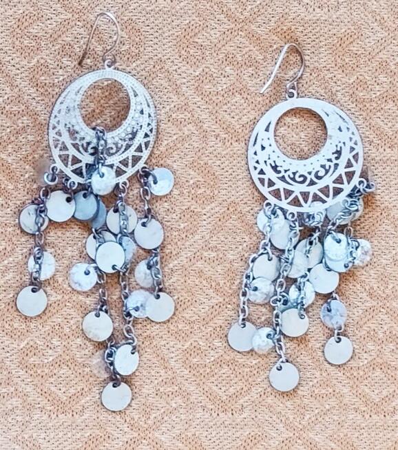 Wyprzedamy biżuterie , medale i różne AKCESORIA rytualne