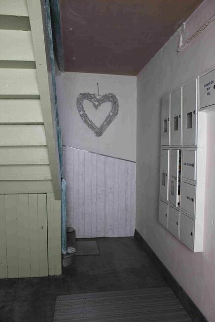 Sprzedam połowe kamienicy niedaleko Dworca PKP