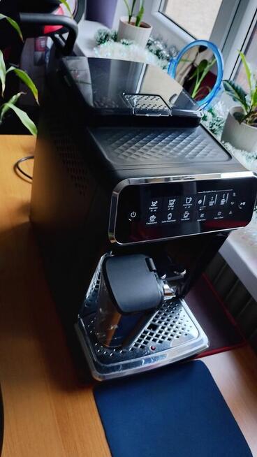 Ekspres Philips LatteGo EP3241/50