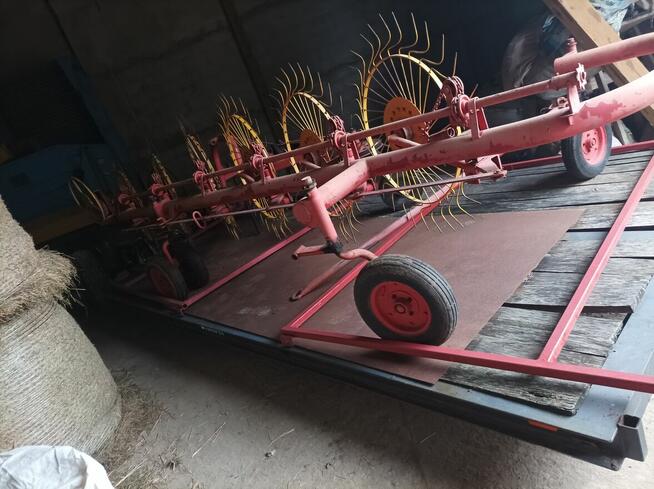 Platforma hydraulicznie podnoszona