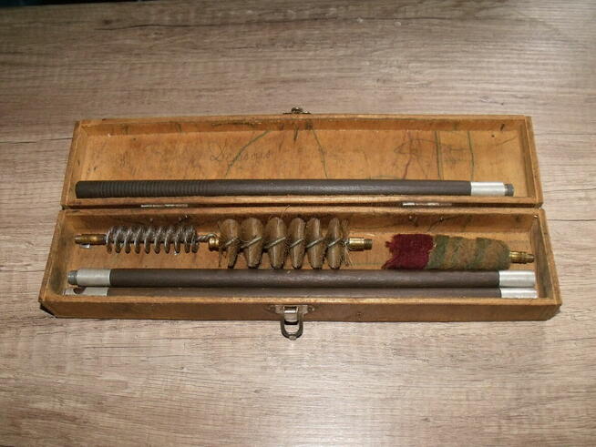 Zabytkowy Zestaw do czyszczenia broni