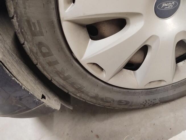 Sprzedam opony letnie