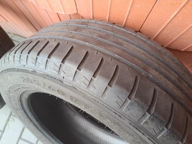 Opony letnie używane Nokian 205/60/R16 92V 2 szt.
