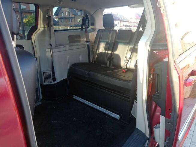 Chrysler Town Country do przewozu niepełnosprawnych na wózku