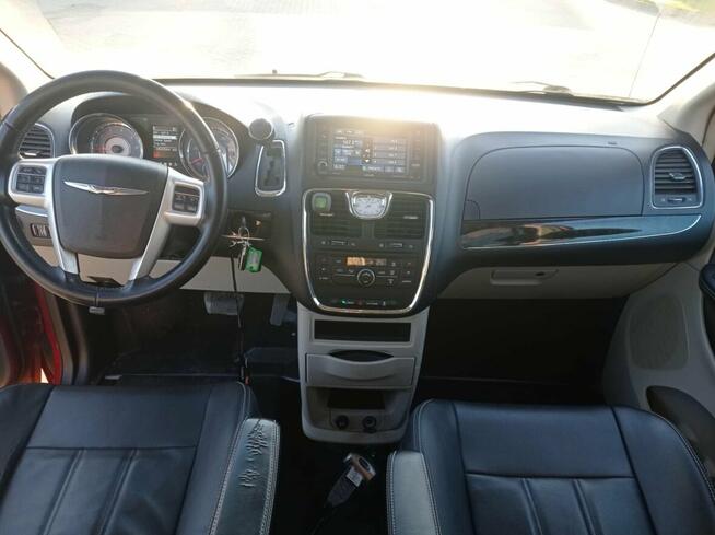 Chrysler Town Country do przewozu niepełnosprawnych na wózku