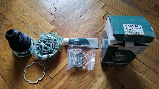 Przegub napędowy kpl. G7W015PC