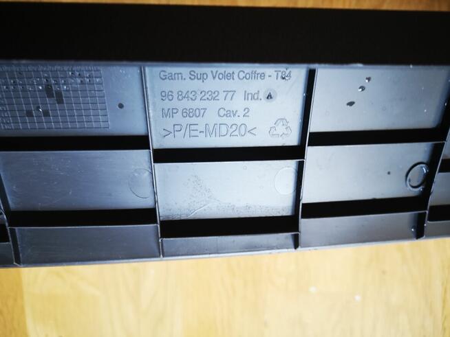 Peugeot 3008 listwa osłona górna klapy bagażnika 9684323277