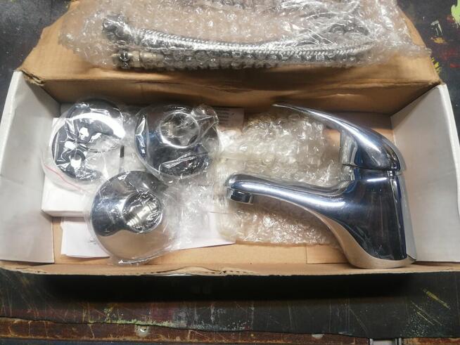 Sprzedam baterie łazienkowe