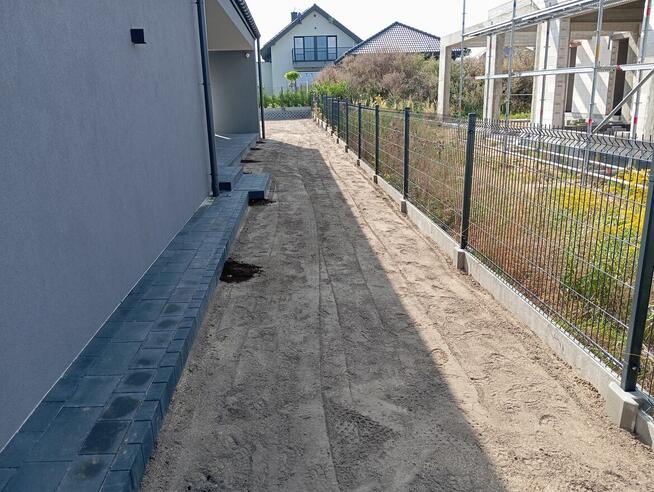 Usługi siewnikiem mechanicznym, siew mechaniczny trawnika