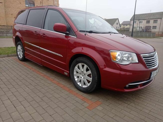 Chrysler Town Country do przewozu niepełnosprawnych na wózku
