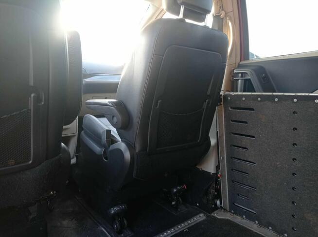 Chrysler Town Country do przewozu niepełnosprawnych na wózku