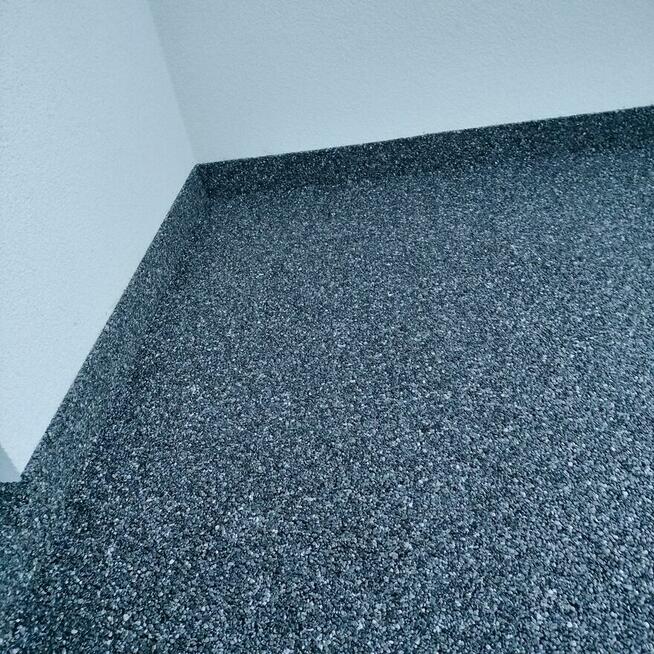 KAMIENNY DYWAN TARASY SCHODY BALKONY