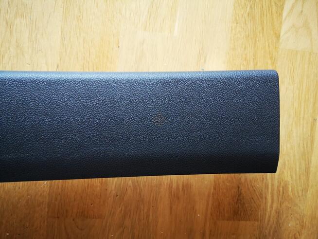 Peugeot 3008 listwa osłona górna klapy bagażnika 9684323277