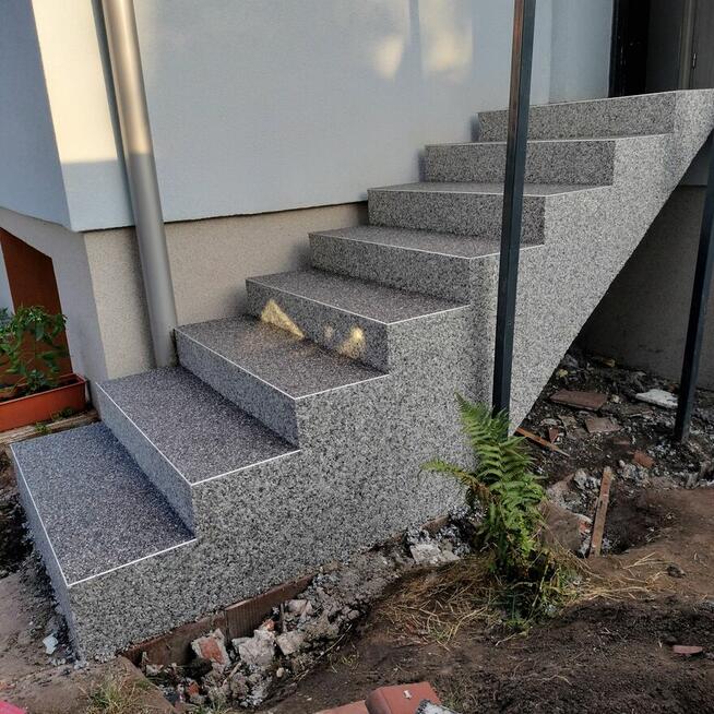 KAMIENNY DYWAN TARASY SCHODY BALKONY