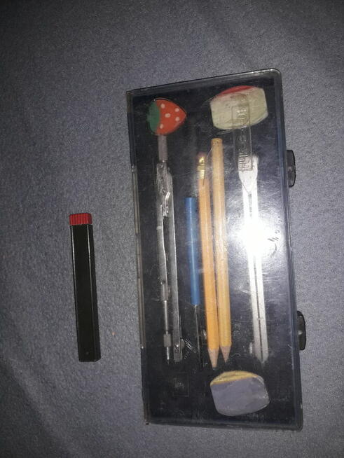 Mały zestaw kreślarski