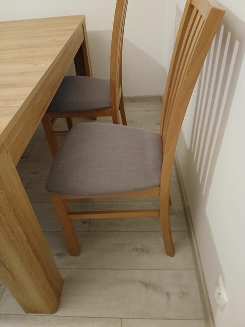 Sprzedam stół z krzesłami