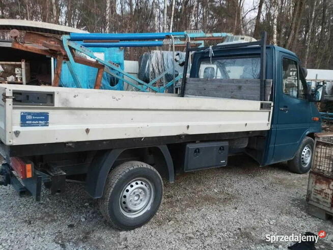 Mercedes sprinter skrzyniowy 113 cdi 3tony hak