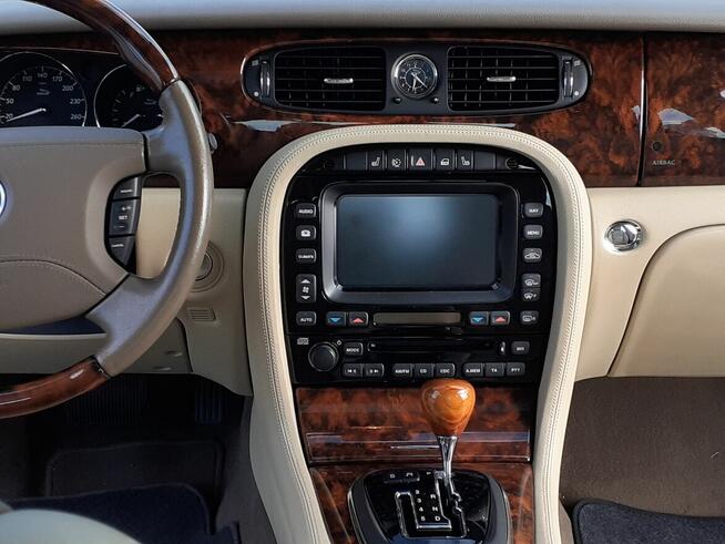 *Jaguar Xj* Executive*2006 r*Prywatnie* I właś*52,000 km*