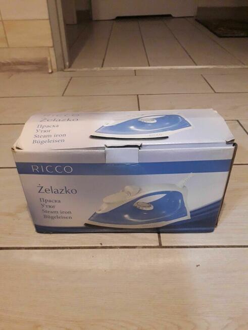 Żelazko parowe Ricco