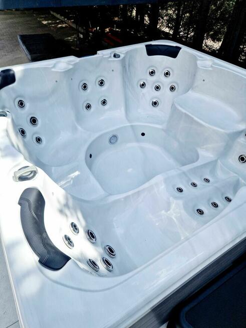 Jacuzzi ogrodowe SPA Balboa 220x220 cm Akryl