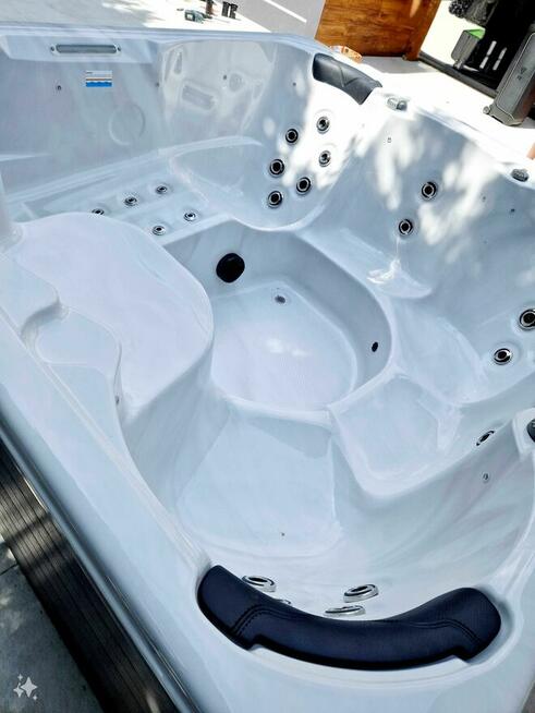 Jacuzzi ogrodowe SPA Balboa 220x220 cm Akryl