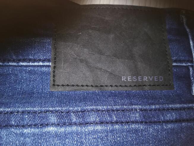 Spodnie Reserved