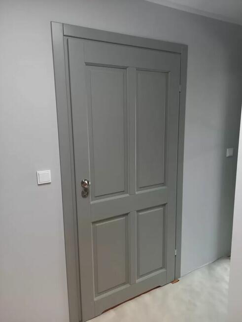 Drzwi drewniane zewnętrzne (wejściowe) i wewnętrzne