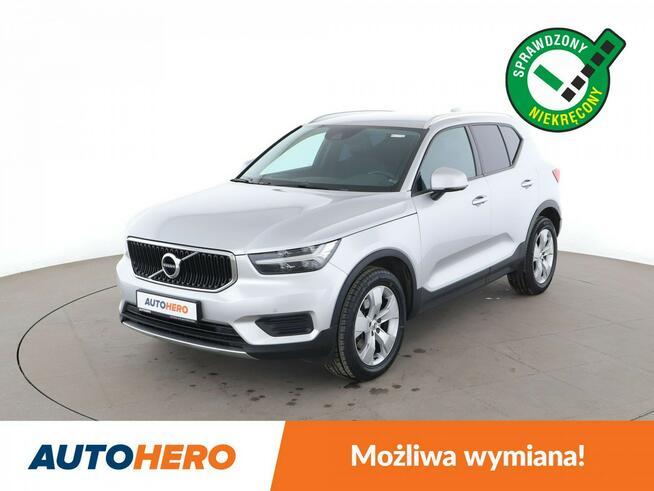 Volvo XC 40 automat 4x4 navi kamera hak LED tempomat półskóra