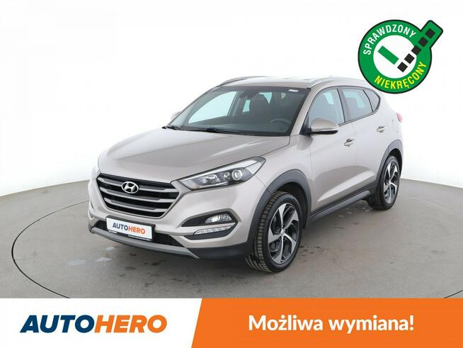 Hyundai Tucson navi klima auto kamera i czujniki parkowania grzane fotele