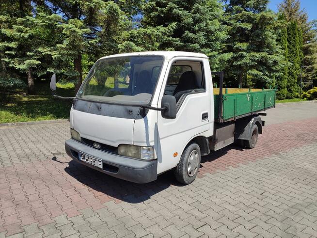 Kia K2700