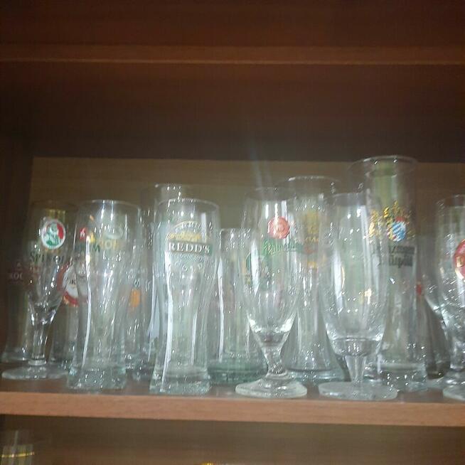 Sprzedam dużą ilość szklanek i kufli do piwa ZAWIERCIE