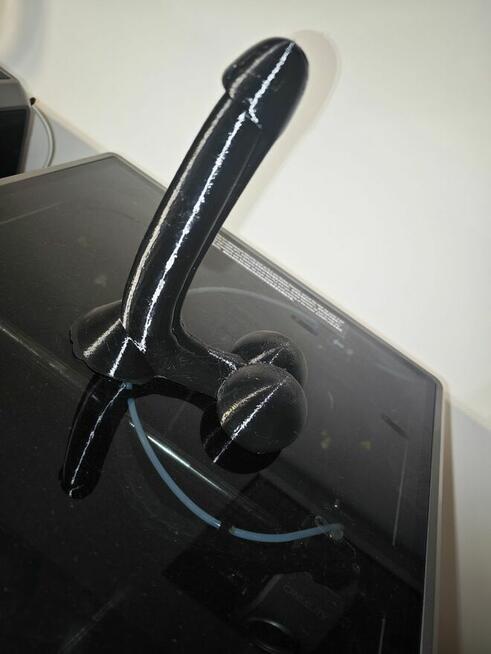 Piękny stojak na ręcznik kuchenny w technologii druku 3D