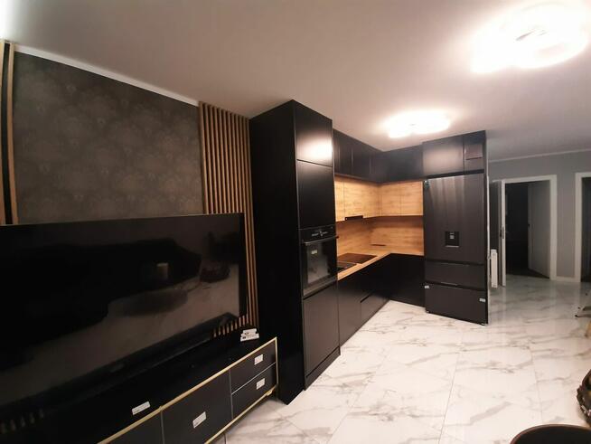 Meble na wymiar - kuchnie, szafy, garderoby, meble biurowe