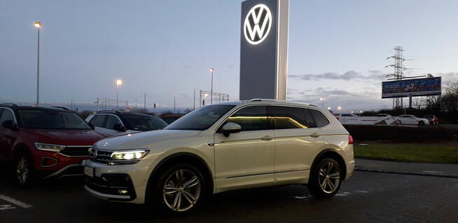 VOLKSWAGEN TIGUAN 2.0 TDI BMT 4MOT HIGHLINE DSG 2019 ROK