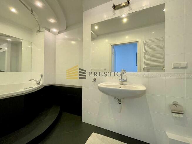 ** Dwupoziomowe mieszkanie na Mokotowie**