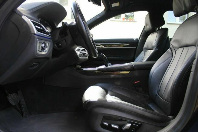 BMW 730 Kamera 360/ Bezwypadkowy/ FV 23%/ Runflat/ Tapicerka Dakota/ --