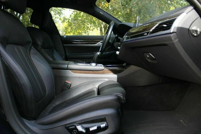 BMW 730 Kamera 360/ Bezwypadkowy/ FV 23%/ Runflat/ Tapicerka Dakota/ --