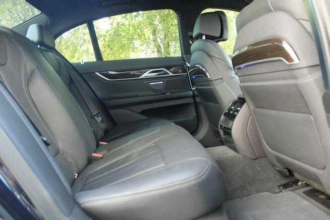 BMW 730 Kamera 360/ Bezwypadkowy/ FV 23%/ Runflat/ Tapicerka Dakota/ --