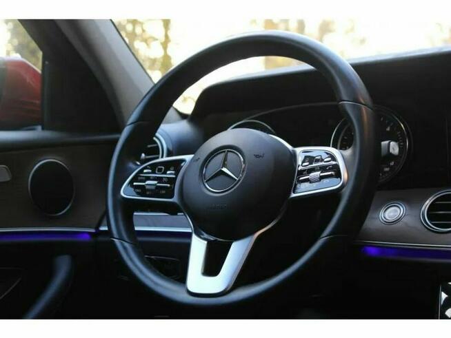 Mercedes E 300 2.0 DIESEL! 245KM! Niewielki przebieg!