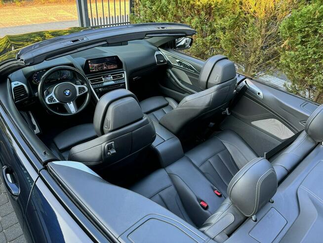 M8 4x4 660KM oś skrętna lasery asystenci harman kardon