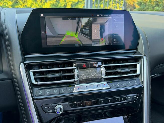 M8 4x4 660KM oś skrętna lasery asystenci harman kardon